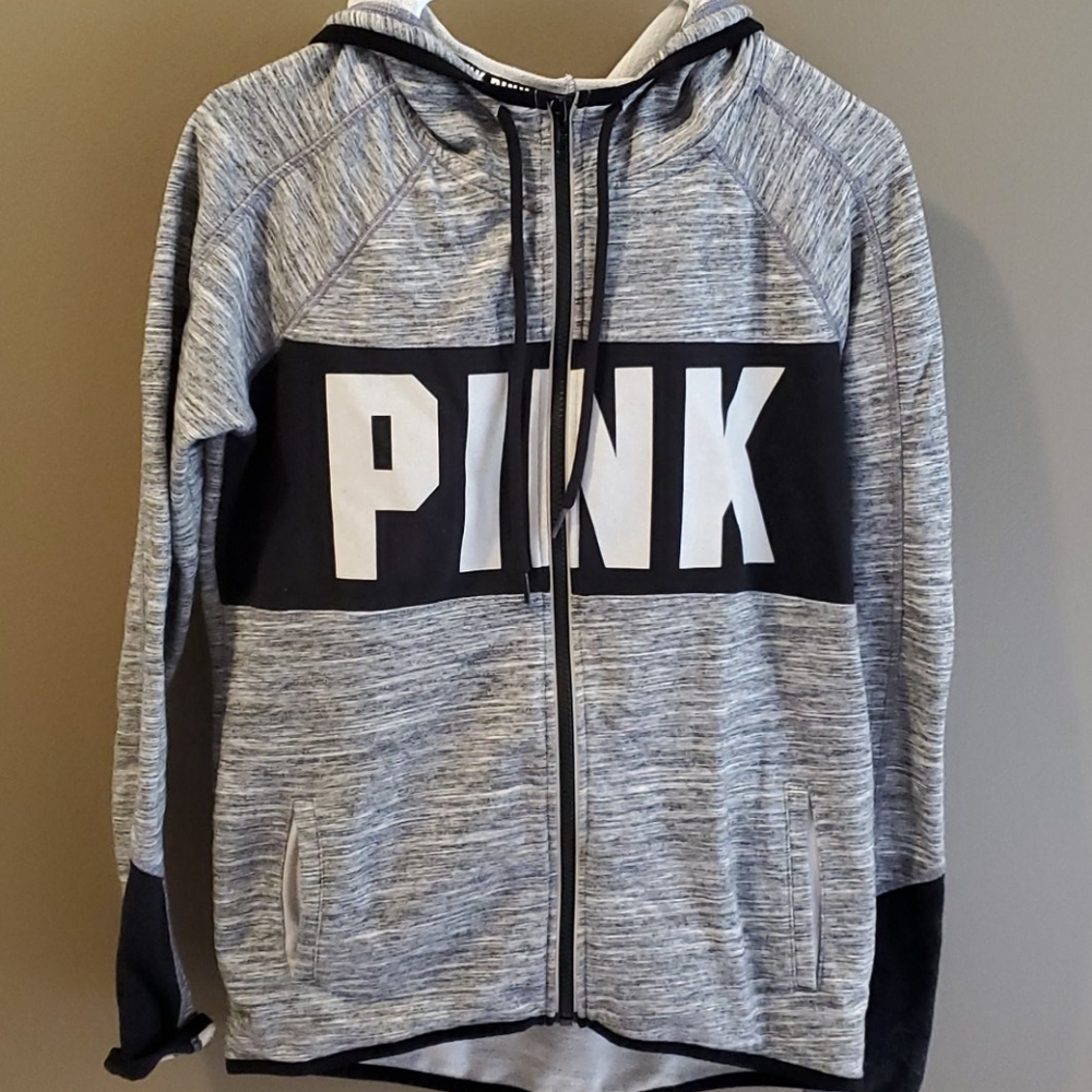 Victoria Secret PINK goodies and capri set